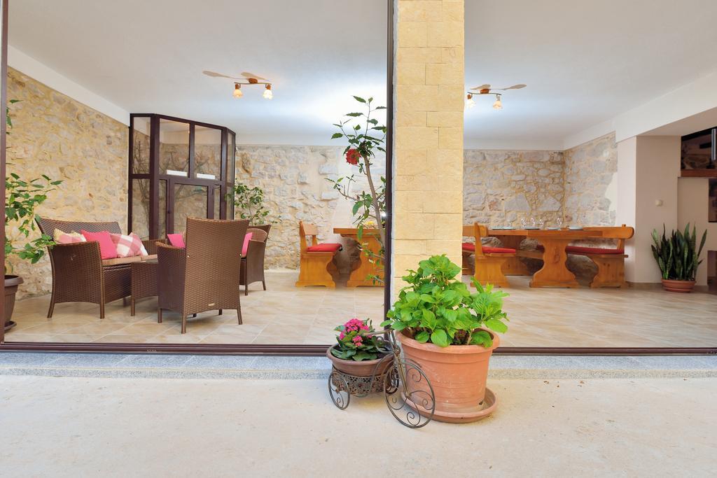 Apartments Cvita Bibinje Exterior photo